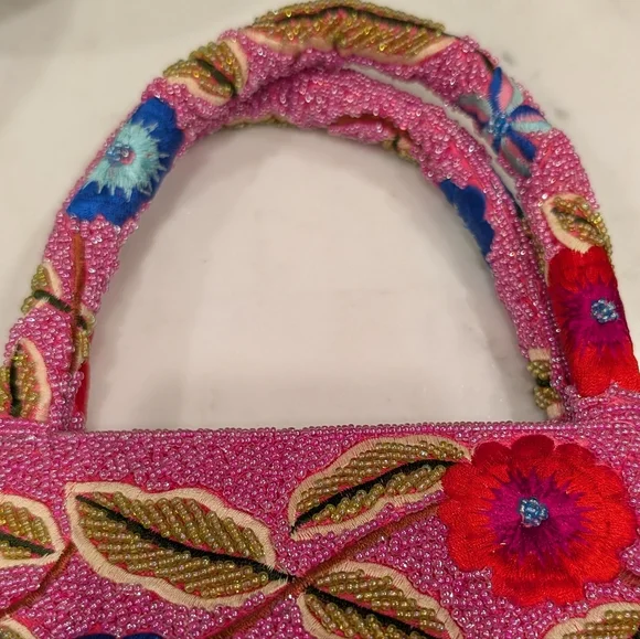 Vintage Hand Beaded & Embroidered Floral Purse with Pink Silk Lining - Picture 5 of 9
